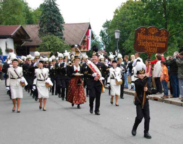 Bezirksmusikfest Going 2010